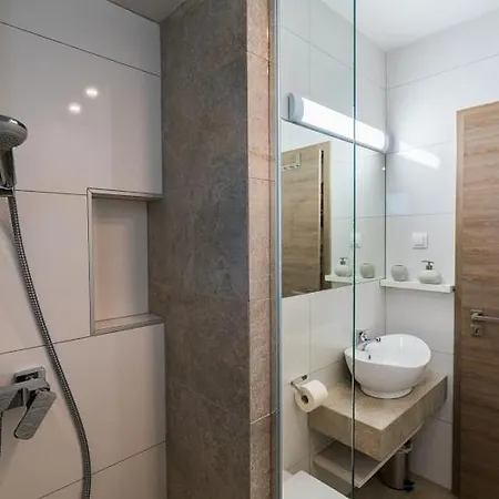 Aragda 1 Apartment Siofok