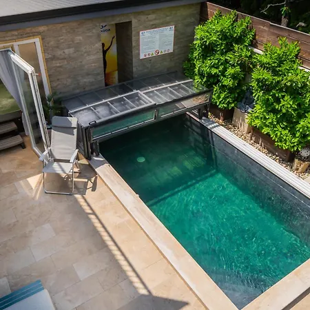 Aragda 1 Lejlighed *