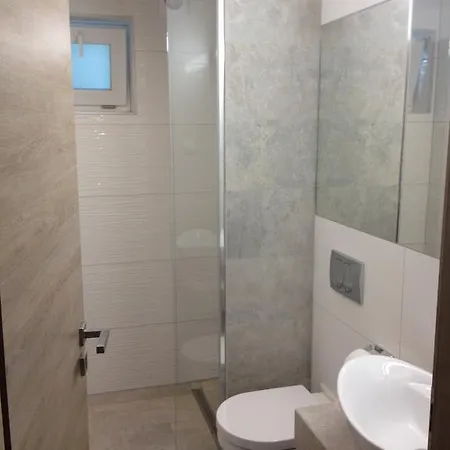Aragda 1 Apartment